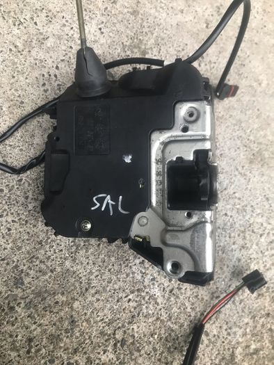 Mercedes C class W203 Drivers door lock mechanism