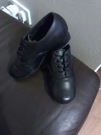 Sansha Tee-Oscar Dance Shoes, size UK-8,5 EU-25