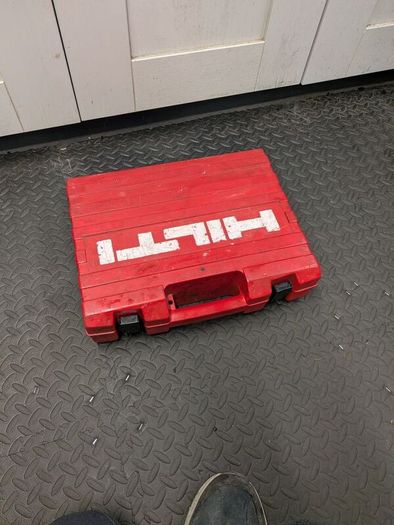 Hilti TE5 220v
