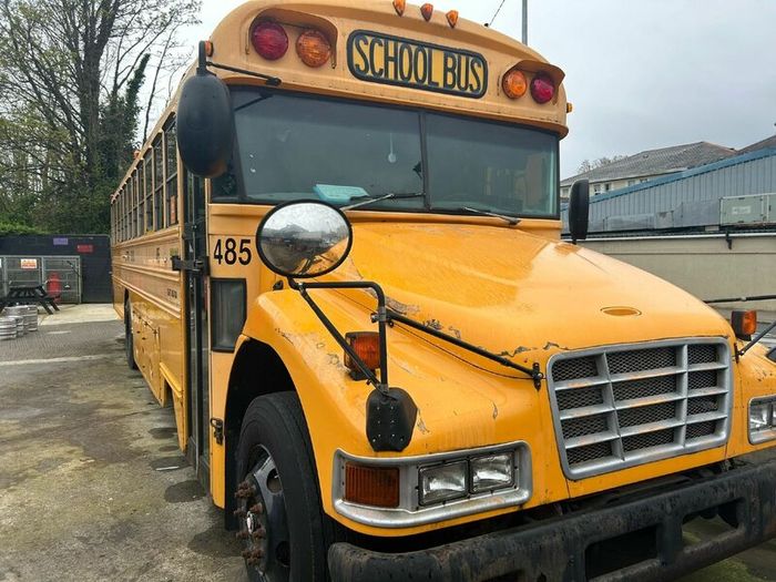 Fully Equipped American School Bus  Static Food/B