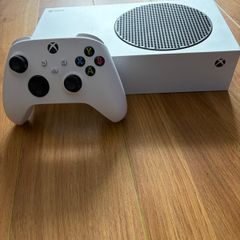 Xbox series S and controller