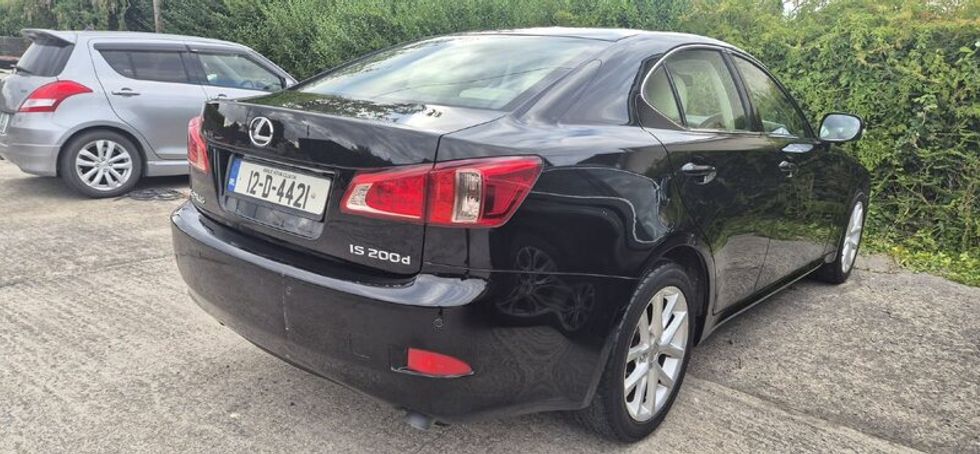 Lexus IS 2012