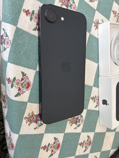iPhone 16e 128g unlocked
