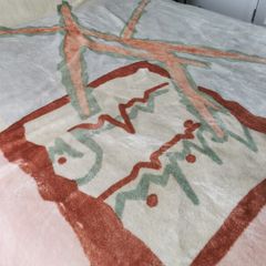 Large faux fur quilt 220x225cm