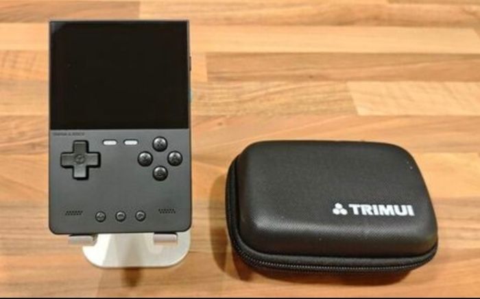 Trimui Brick Retro Game Console