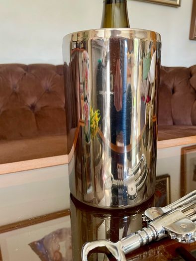 Mirror Polished Stainless Steel Double Walled Wine Cooler resembling the Wine Bottle Cooler