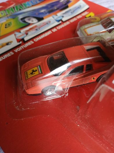 Ferrari Testarossa / Buick Le Sabre Matchbox Super Colour Changers