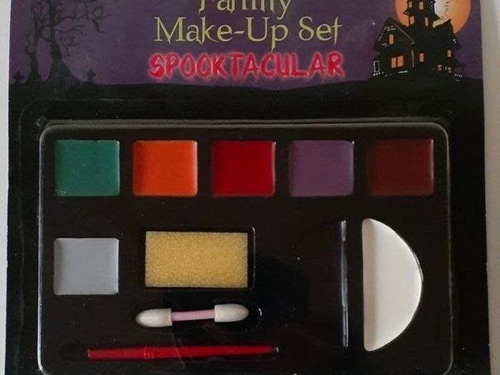Halloween face paint set