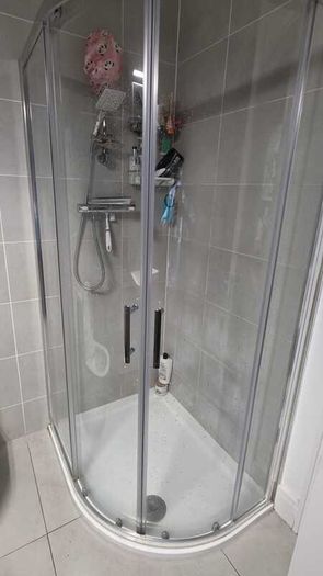 Flair Quadrant Shower door 900 by 900