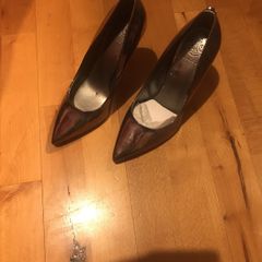 guess high heels 36EU 3UK brand new Mettalic
