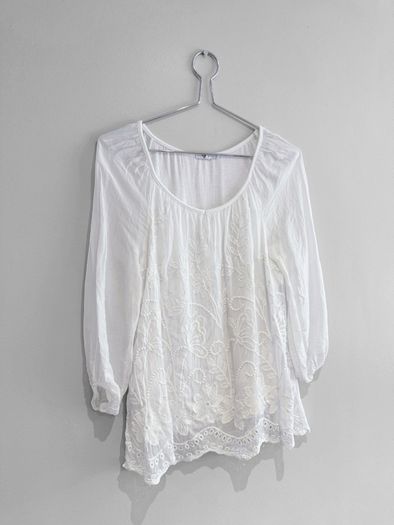 Pre Owned White Embroidered Boho Tunic Blouse