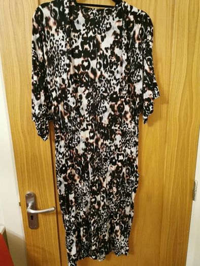 women's dress size 18