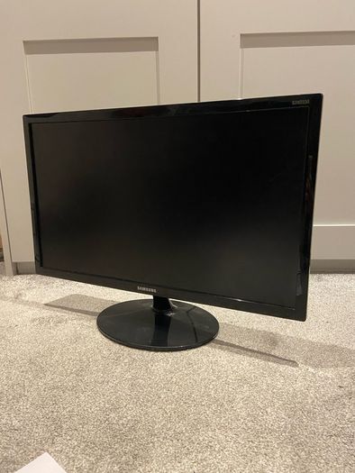 Samsung 24" LED Full HD Monitor S24D330H Office/Gaming 1920x1080 60Hz 1ms BJ44