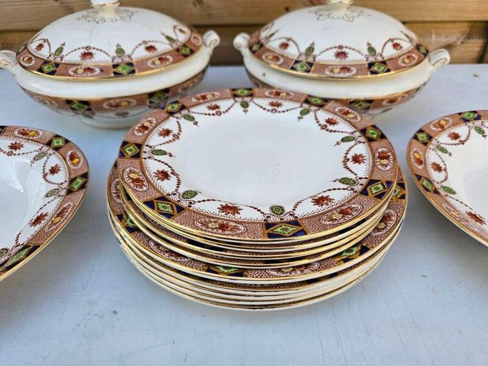 Collection of Arklow Pottery Alton Pattern  812