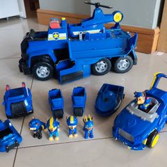 Paw patrol Chase truck, vehicles and figures