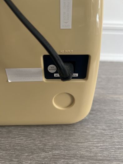Bush retro style radio