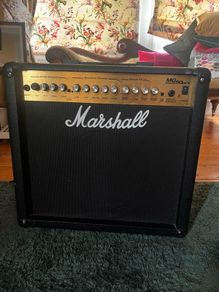 Marshall Amp with built in effects