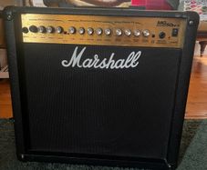 Marshall Amp with built in effects