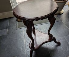 side table/ plant table