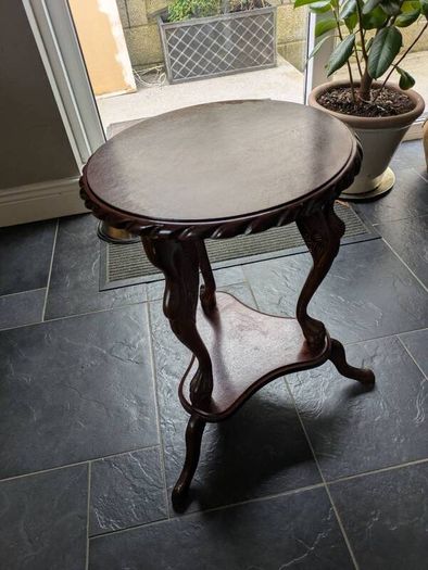 side table/ plant table