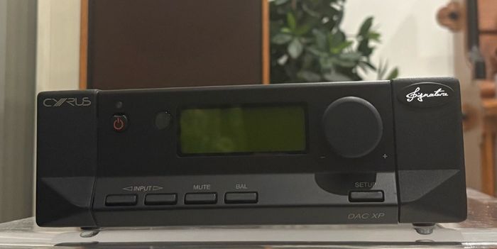 Absolute top-of-the-range Cyrus Signature DAC XP Preamplifier. Rough finish matt black with unblemished paintwork. With remote control, box and packaging. RRP was Sterling rrp 2,995.