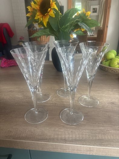 Crystal wine/ champagne glasses