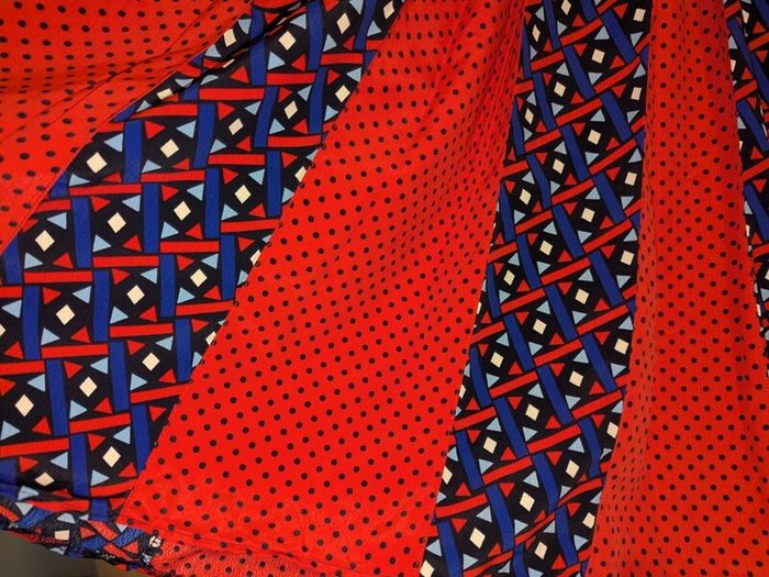 Beautiful multi colored dress with belt to adjust size