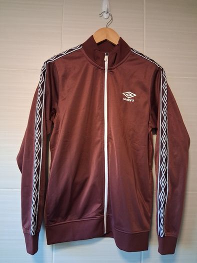 Umbro Mens Track Top. Classic Diamond Sleeve Design Umbro Track Top. Collect In Dublin Or Receive Via Post.