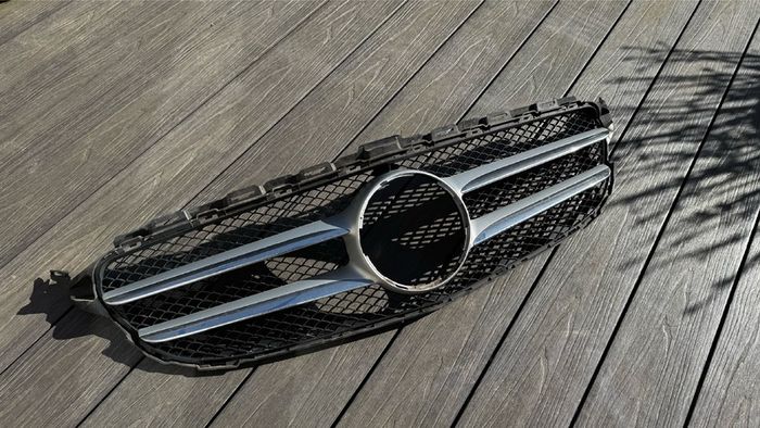 Genuine Mercedes W205 C-Class Front Grille Original OEM