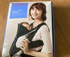 Babybjorn baby carrier miracle sling