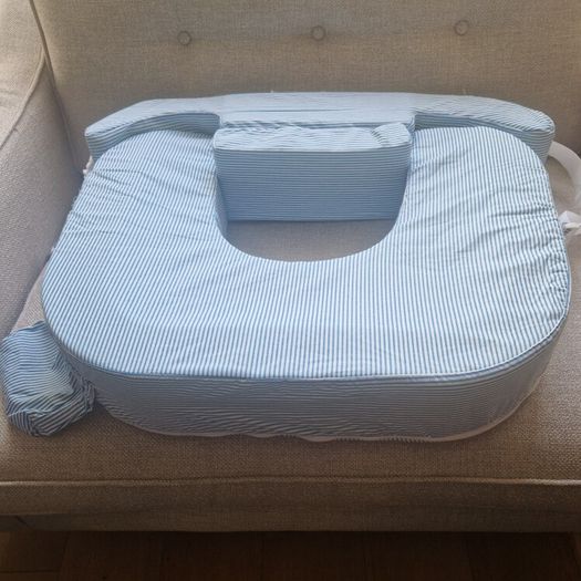 twin breastfeeding pillow, unused