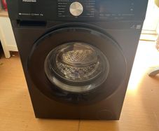 Washing Machine (almost new condition)