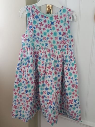 Beautiful lined summer dress from BOOTS.