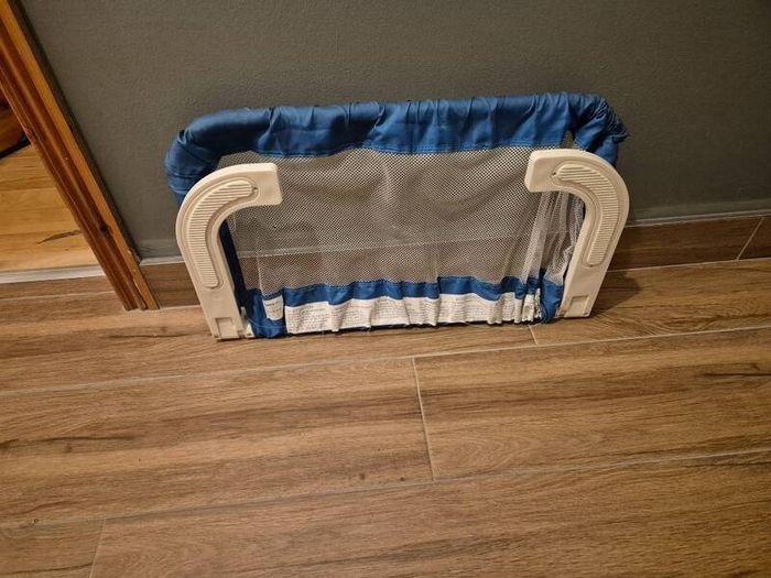 Bed barrier
