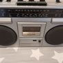 retro 1980s japanese silver radio Image 2
