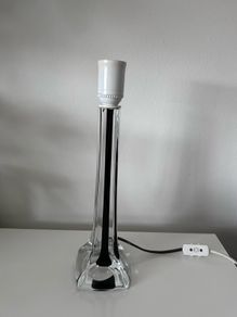 A beautiful glass signed table lamp by Flygsfors, Sweden