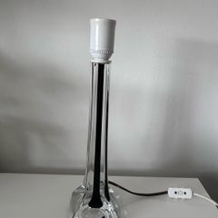 A beautiful glass signed table lamp by Flygsfors, Sweden