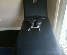Electric therapy table