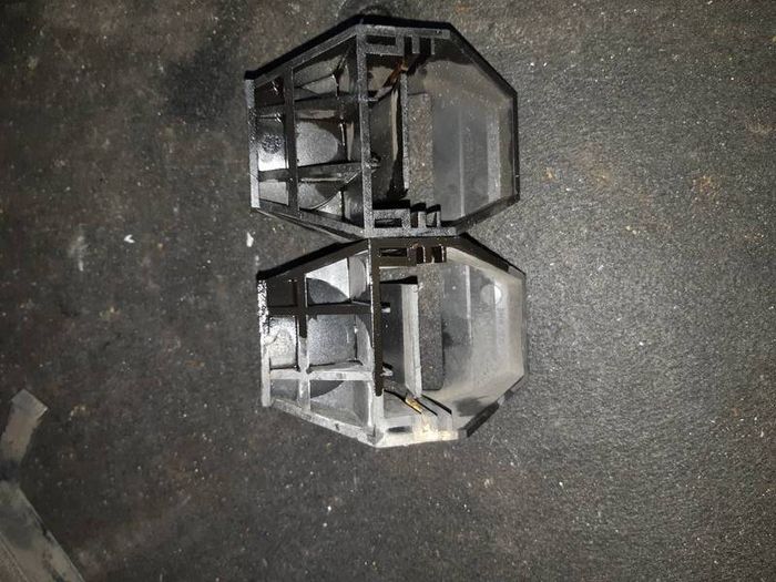 Bmw 3  Z4 Series E46 Radiator Bracket Left And Right Brackets