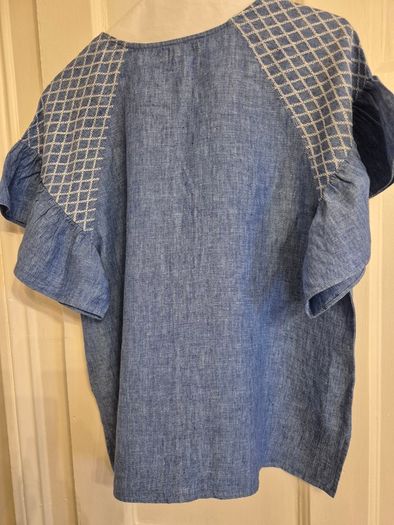 Rae Feather top