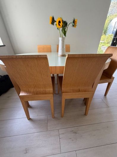 Oval Dining table & 6 chairs