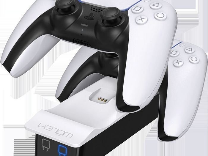 PS5 Slim Disc 1TB + 2 Controllers + Dock