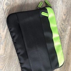Tablet case / pouch