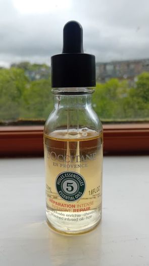 L'Occitane en Provence Hair Serum