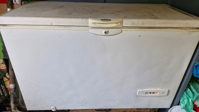 Chest Freezer ( Double )