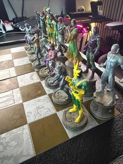Eaglemoss Marvel Chess Collection
