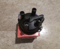 Mitsubishi Colt / Lancer Distributor Cap.