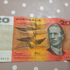Rare Vintage Australian Paper 20 Note. Iconic Aviation History (1980s/90s)