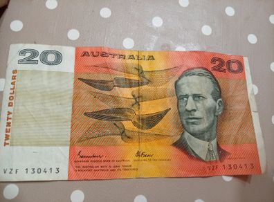 Rare Vintage Australian Paper 20 Note. Iconic Aviation History (1980s/90s)