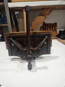 medium sized woodwork vice.uni vice no8